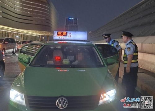 检查各类车辆670余辆次 南昌执法人员夜间整治出租车经营乱象